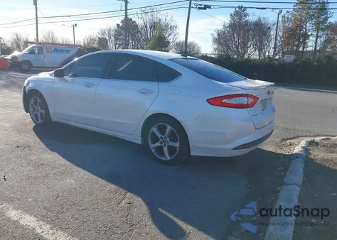2013 Ford Fusion Se z USA, uszkodzony, nr VIN 3FA6P0HR2DR259190